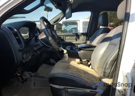 2024 Ram 3500 Tradesman из США, поврежденный, VIN 3C63R3GJ6RG242519